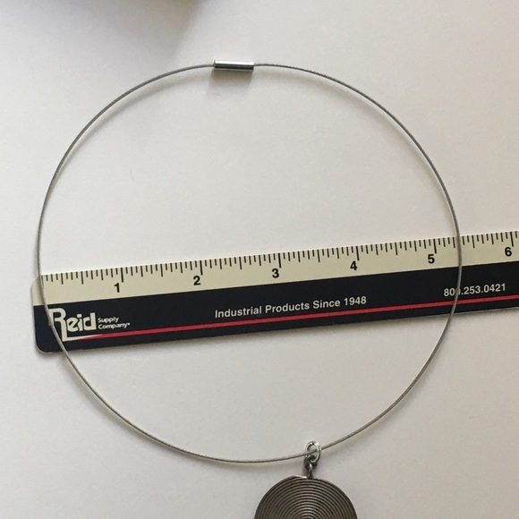 Silver-Tone Swirl Wire Necklace - Picture 7 of 8